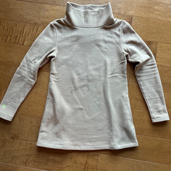 Dudley Stephens Cobble Hill turtleneck in vello fleece - camel - XS/x-small - Picture 2 of 2